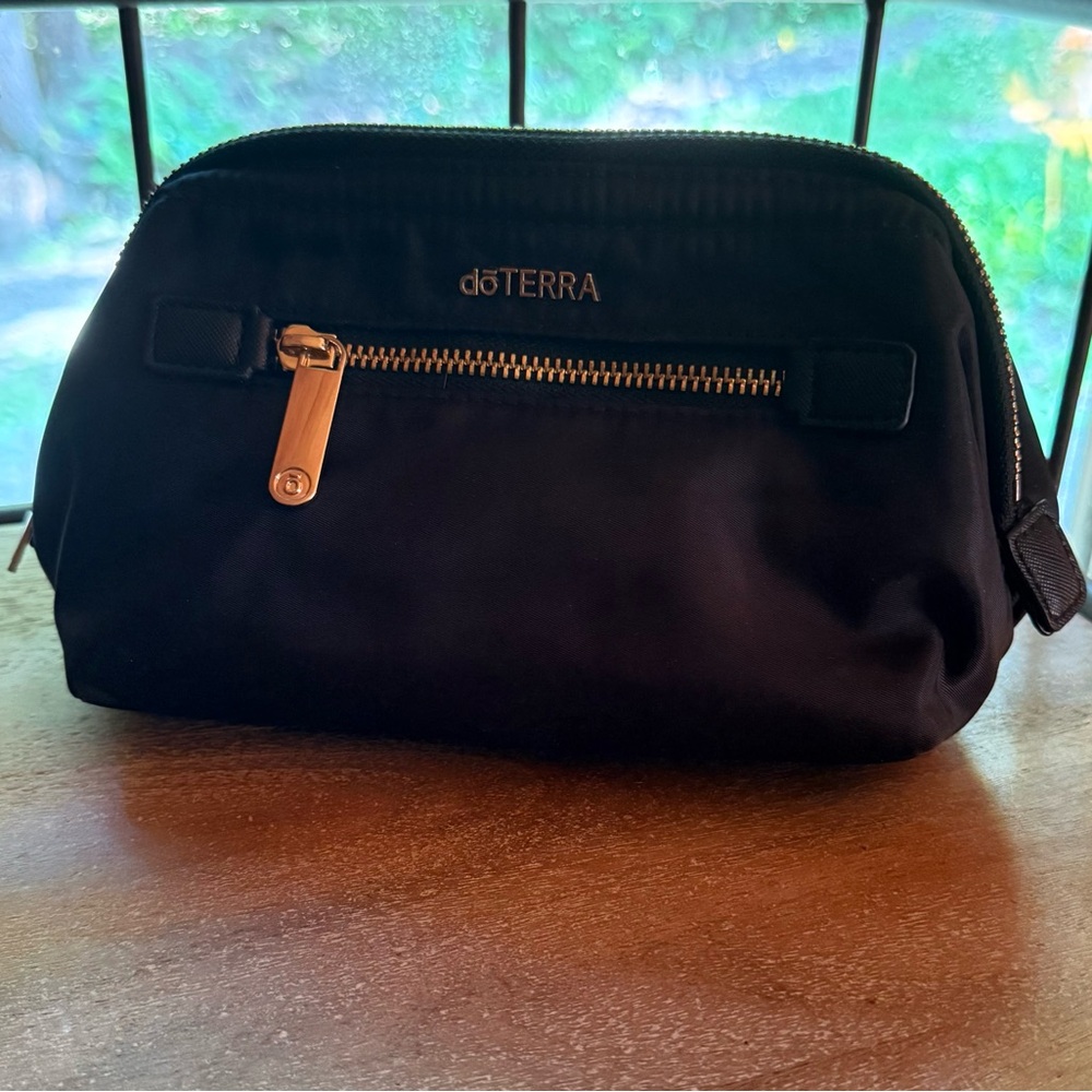 dōTERRA Black Essential Oil, Accessory, Make-up, or Toiletry Bag